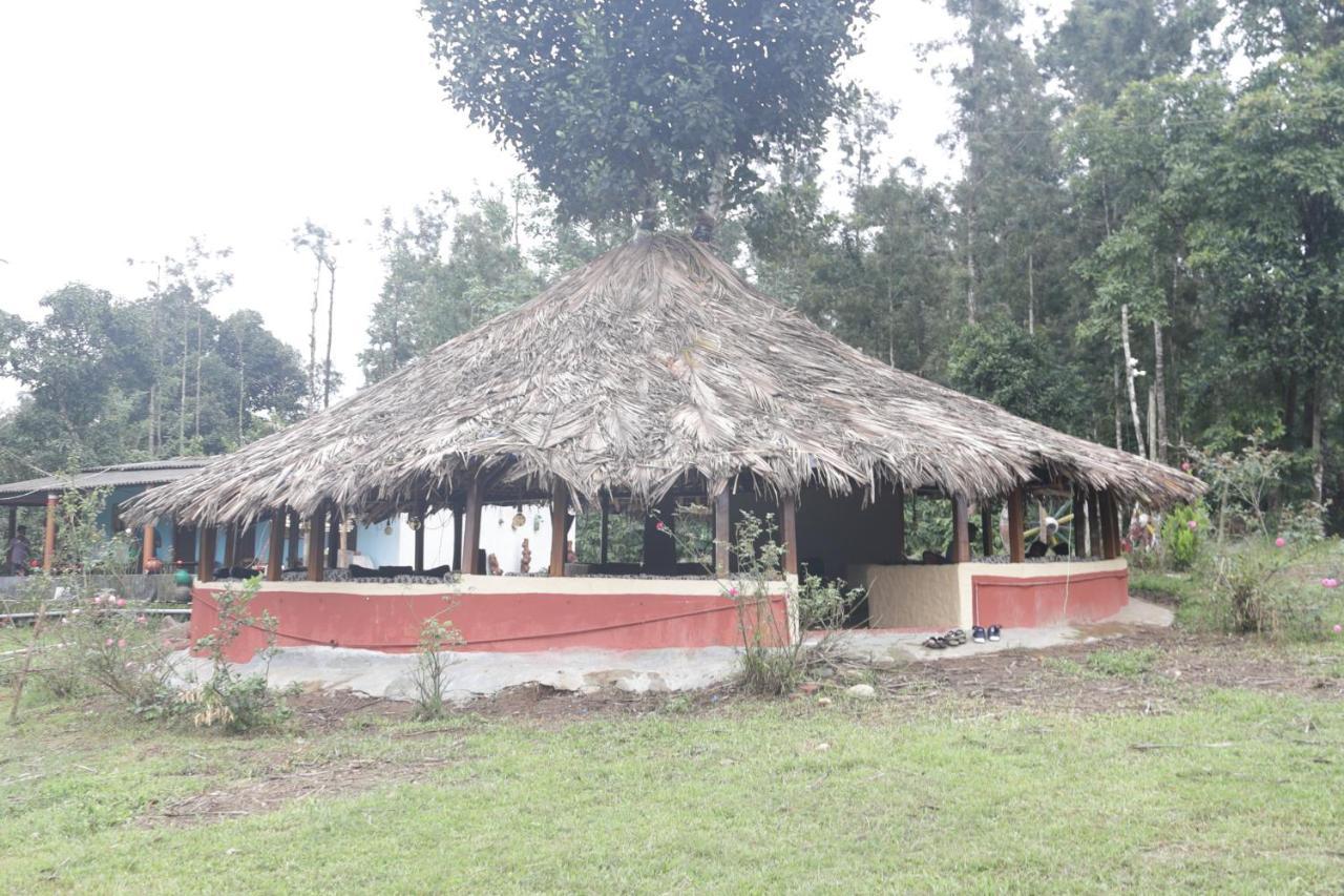 Stoneage Resort Sakleshpur Exteriör bild