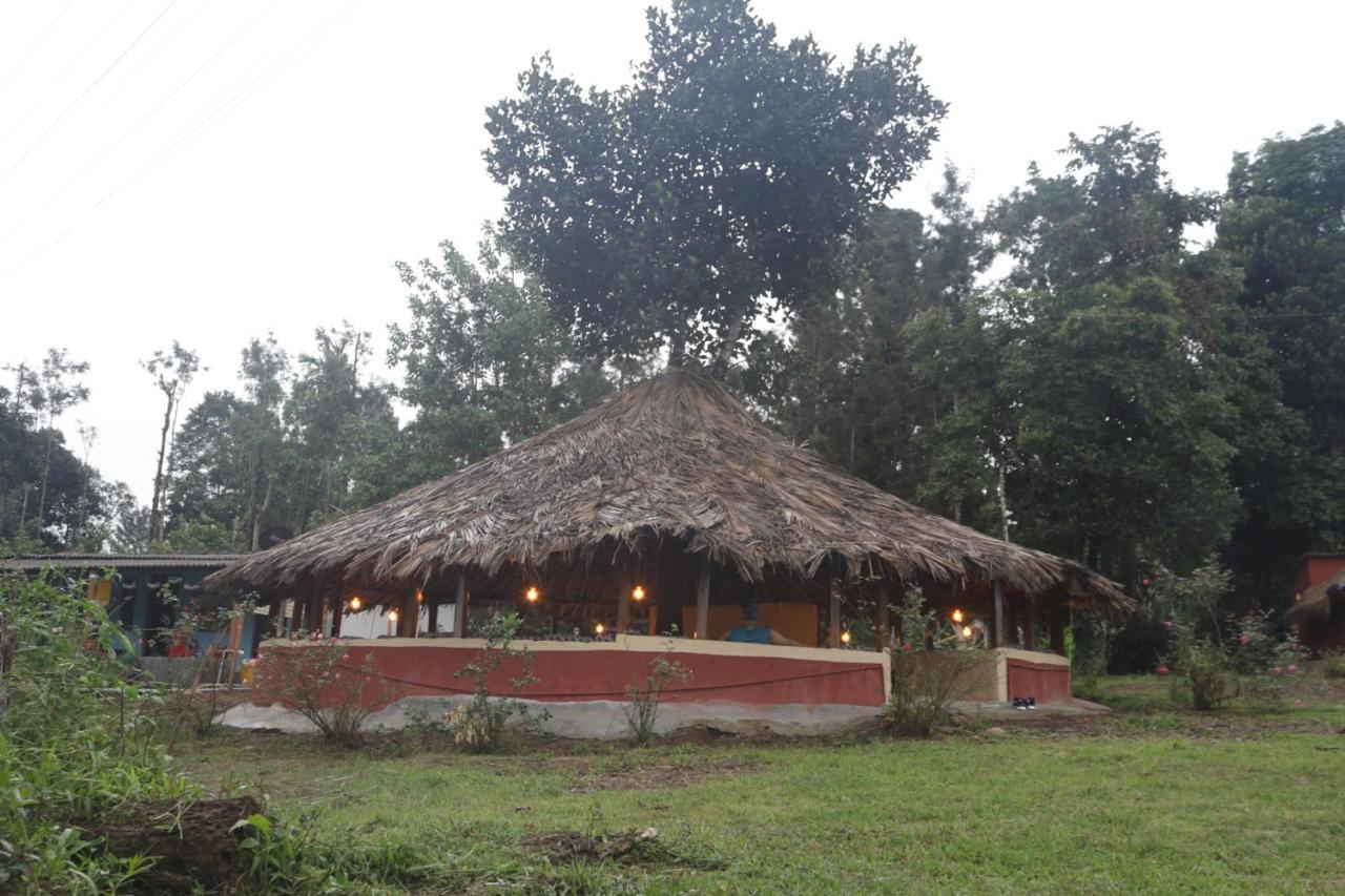 Stoneage Resort Sakleshpur Exteriör bild